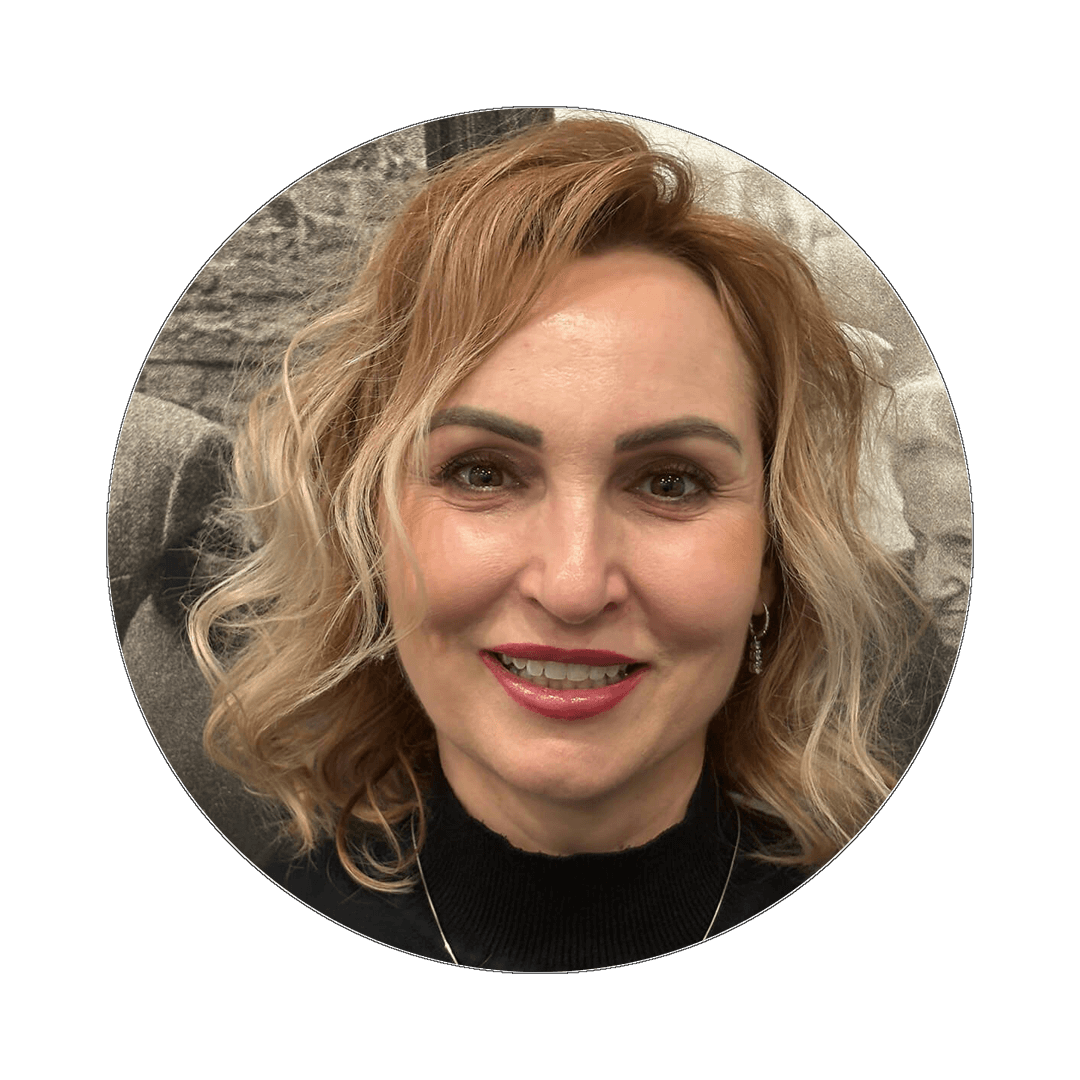 Herren - und Damenstylistin mit dem Spezialgebiet Colour - Make up - Brautfrisuren - Petrica